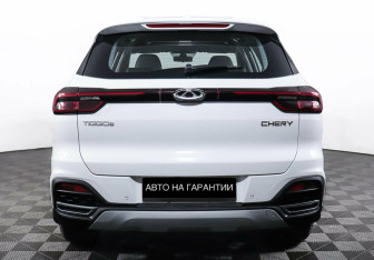 Подержанный автомобиль Chery Tiggo 8 2021 года (6 фото)