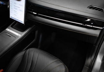 Подержанный автомобиль Geely Preface 2024 года (25 фото)