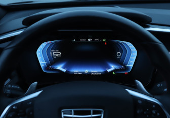 Подержанный автомобиль Geely Tugella 2023 года (11 фото)