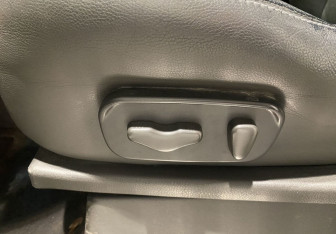 Подержанный автомобиль Nissan Pathfinder 2013 года (19 фото)