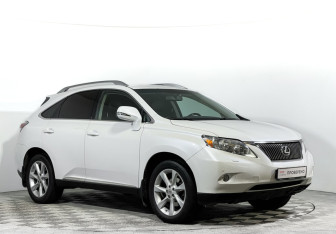 Подержанный автомобиль Lexus RX 2010 года (3 фото)