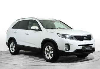 Подержанный автомобиль Kia Sorento 2012 года (3 фото)