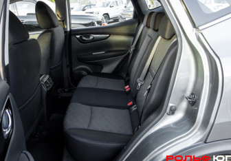 Подержанный автомобиль Nissan Qashqai 2018 года (8 фото)