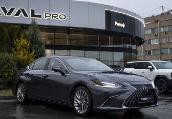 Подержанный автомобиль Lexus ES 2021 года (3 фото)