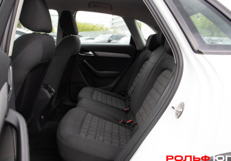 Подержанный автомобиль Audi Q3 2012 года (8 фото)