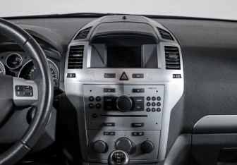 Подержанный автомобиль Opel Zafira Compactvan 2012 года (13 фото)