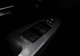 Подержанный автомобиль Toyota Venza 2013 года (21 фото)