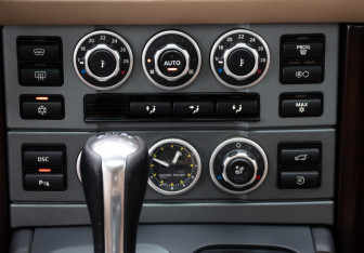 Подержанный автомобиль Land Rover Range Rover 2007 года (25 фото)