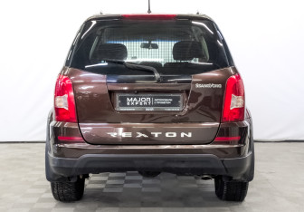 Подержанный автомобиль SsangYong Rexton 2013 года (6 фото)