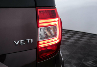 Подержанный автомобиль Skoda Yeti 2014 года (8 фото)