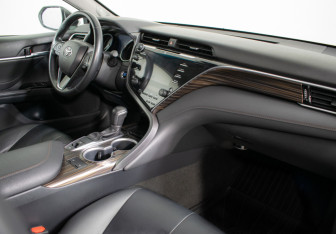 Подержанный автомобиль Toyota Camry Sedan 2020 года (9 фото)