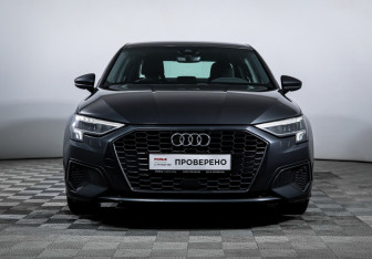 Подержанный автомобиль Audi A3 Sedan 2021 года (2 фото)