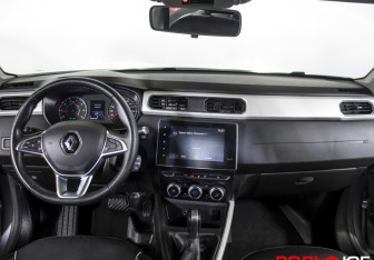 Подержанный автомобиль Renault Arkana 2021 года (12 фото)