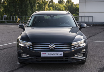 Подержанный автомобиль Volkswagen Passat Wagon 2019 года (2 фото)