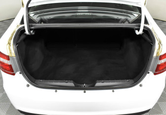 Подержанный автомобиль LADA (ВАЗ) Vesta Sedan 2019 года (14 фото)