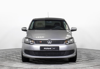 Подержанный автомобиль Volkswagen Polo Sedan 2011 года (2 фото)