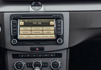 Подержанный автомобиль Volkswagen Passat Wagon 2013 года (17 фото)