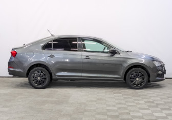 Подержанный автомобиль Skoda Rapid Liftback 2021 года (4 фото)