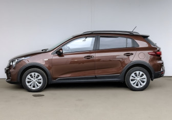 Подержанный автомобиль Kia Rio Hatchback 2022 года (8 фото)