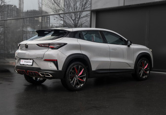 Подержанный автомобиль Changan UNI-T 2020 года (5 фото)