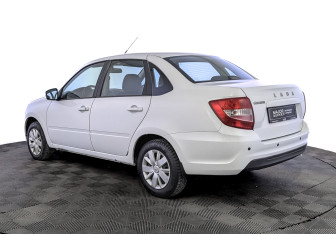 Подержанный автомобиль LADA (ВАЗ) Granta Sedan 2023 года (7 фото)