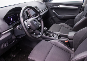 Подержанный автомобиль Skoda Karoq 2021 года (10 фото)