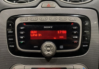 Подержанный автомобиль Ford Focus Wagon 2010 года (13 фото)