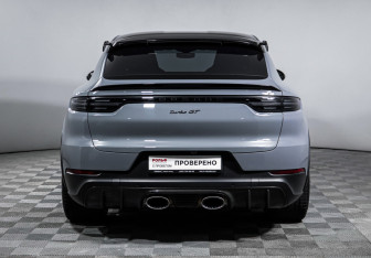 Подержанный автомобиль Porsche Cayenne 2021 года (6 фото)