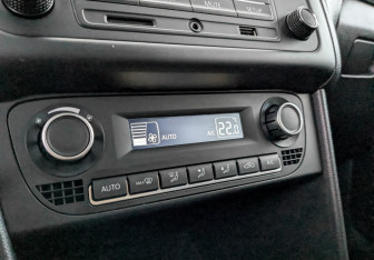 Подержанный автомобиль Volkswagen Polo Sedan 2017 года (25 фото)