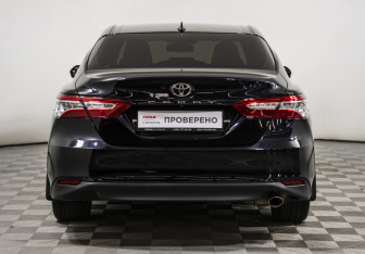 Подержанный автомобиль Toyota Camry Sedan 2021 года (5 фото)