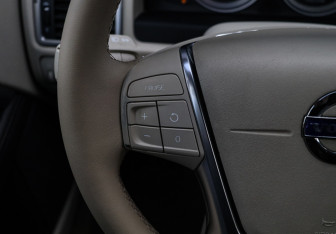 Подержанный автомобиль Volvo XC70 2011 года (21 фото)