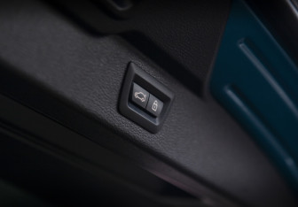 Подержанный автомобиль BMW X5 M 2016 года (28 фото)