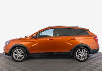 Подержанный автомобиль LADA (ВАЗ) Vesta Wagon 2019 года (8 фото)