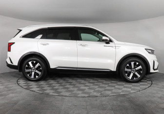 Подержанный автомобиль Kia Sorento 2020 года (4 фото)