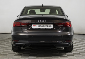 Подержанный автомобиль Audi A3 Sedan 2017 года (6 фото)