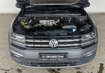 Подержанный автомобиль Volkswagen Teramont 2018 года (20 фото)