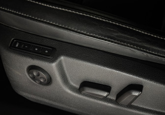 Подержанный автомобиль Skoda Superb Liftback 2011 года (16 фото)