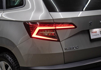 Подержанный автомобиль Skoda Karoq 2020 года (22 фото)