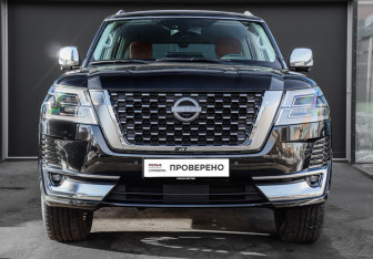 Подержанный автомобиль Nissan Patrol 2022 года (2 фото)