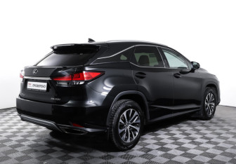 Подержанный автомобиль Lexus RX 2020 года (5 фото)