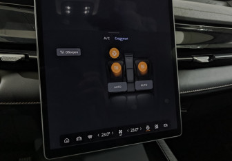 Подержанный автомобиль Geely Preface 2024 года (27 фото)