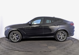 Подержанный автомобиль BMW X6 2020 года (8 фото)