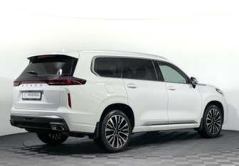 Подержанный автомобиль Exeed VX 2022 года (5 фото)