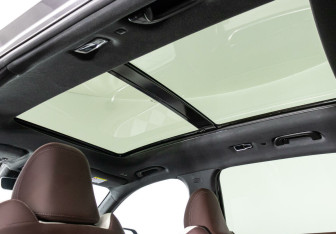 Подержанный автомобиль Geely Monjaro 2023 года (22 фото)