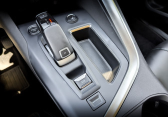 Подержанный автомобиль Peugeot 5008 Suv 2021 года (26 фото)
