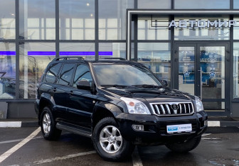 Подержанный автомобиль Toyota Land Cruiser Prado 2004 года (3 фото)