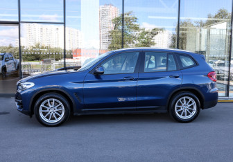 Подержанный автомобиль BMW X3 2019 года (8 фото)