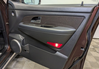 Подержанный автомобиль SsangYong Rexton 2013 года (23 фото)