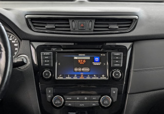 Подержанный автомобиль Nissan X-Trail 2021 года (17 фото)