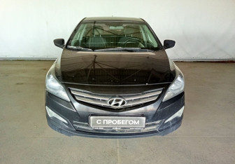 Подержанный автомобиль Hyundai Solaris Sedan 2016 года (2 фото)